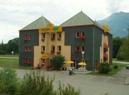 Hôtel&résidence Albertville Hotel 2*