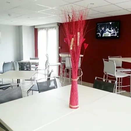 Hôtel&résidence Albertville Hotel Tournon-sur-Rhône