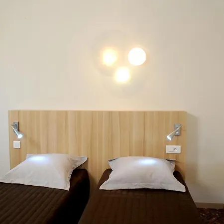 Hotel Hôtel&résidence Albertville Tournon-sur-Rhône